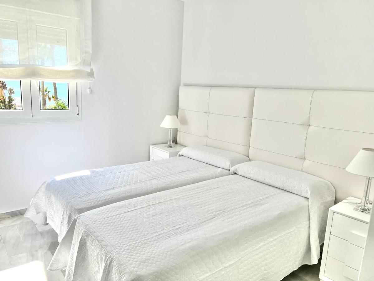 Mi Capricho 170 Beachfront Apartment Sitio de Calahonda 외부 사진