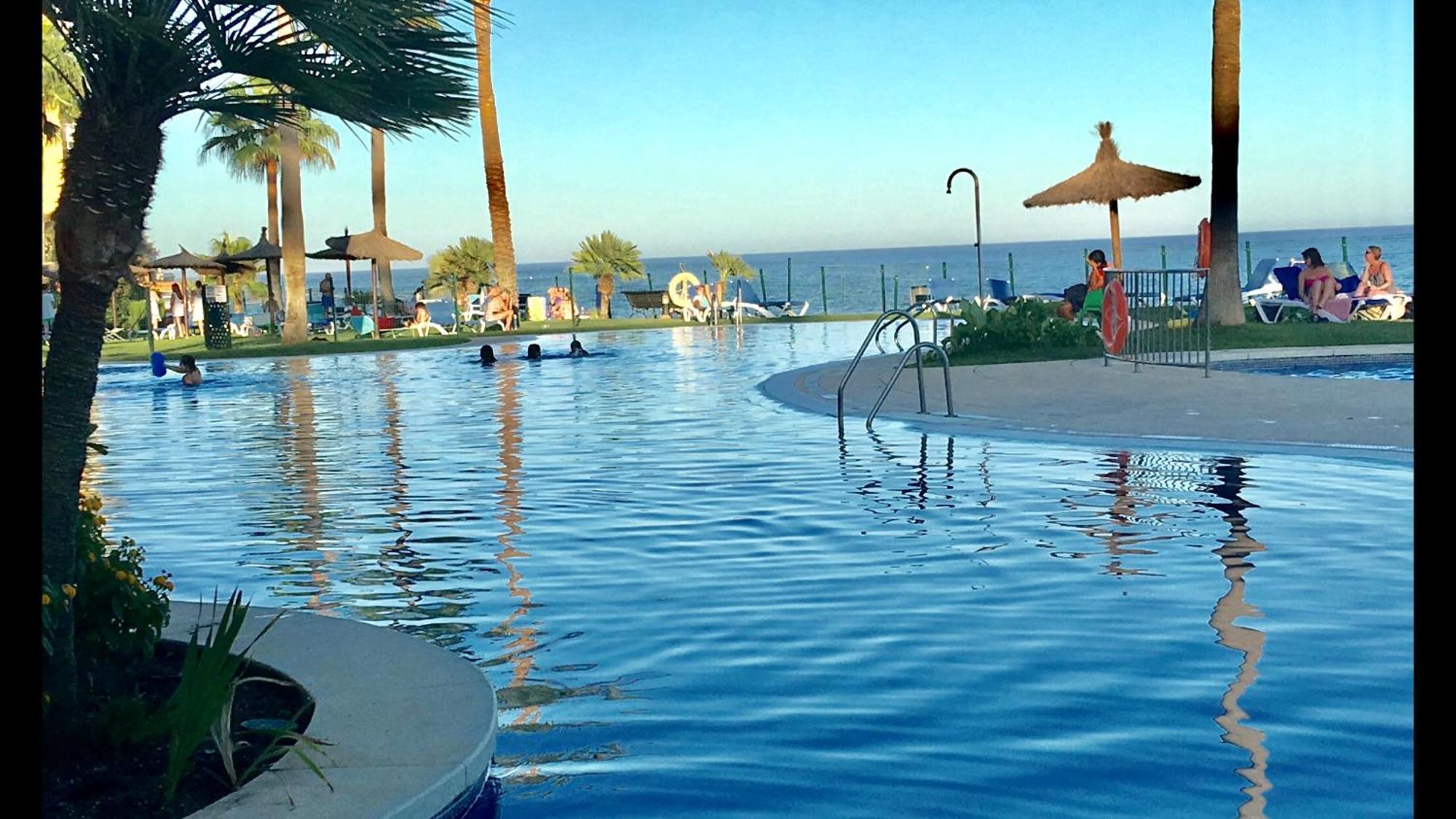 Mi Capricho 170 Beachfront Apartment Sitio de Calahonda 외부 사진
