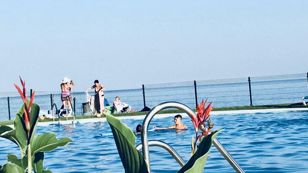 Mi Capricho 170 Beachfront Apartment Sitio de Calahonda 외부 사진