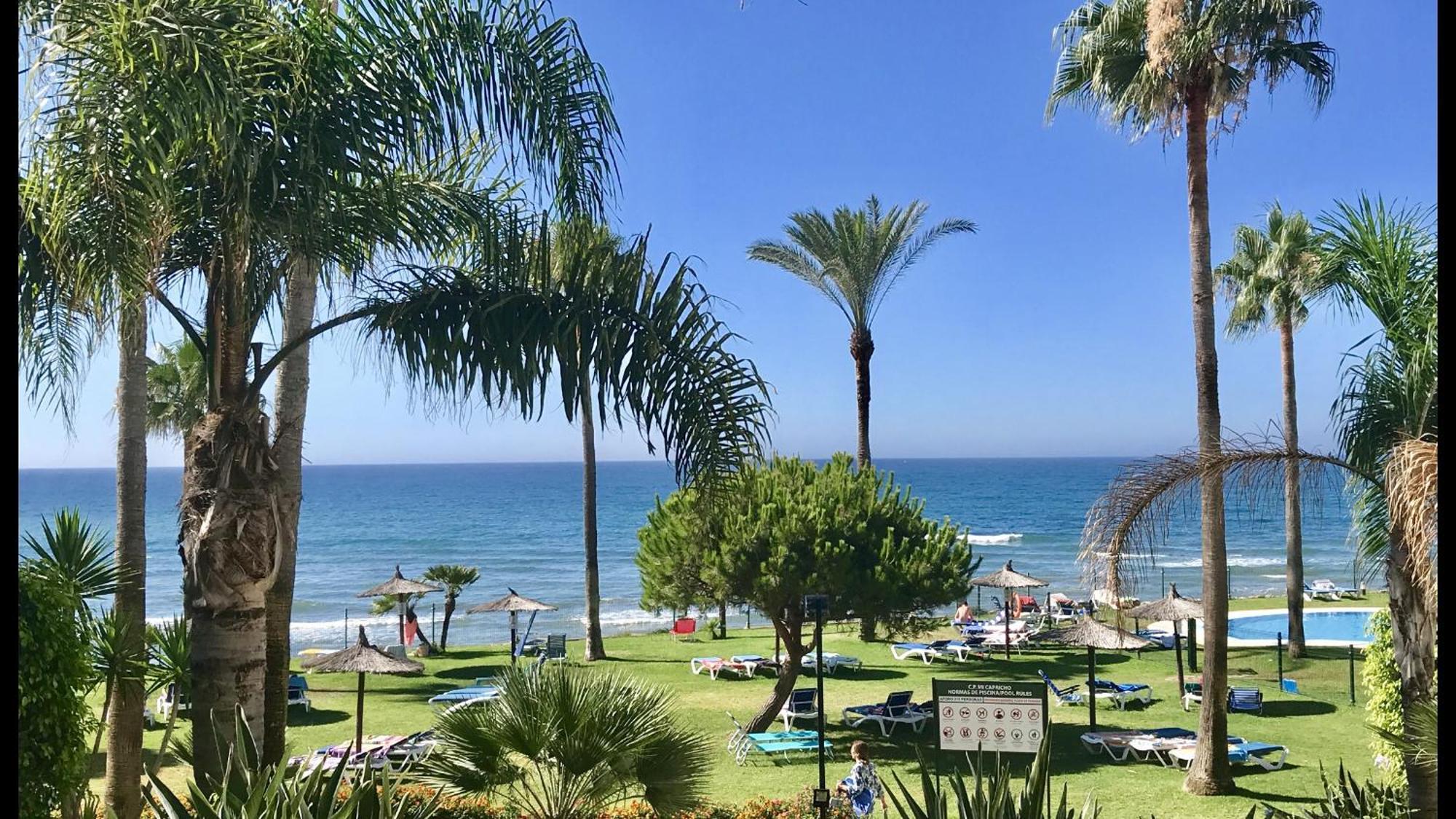 Mi Capricho 170 Beachfront Apartment Sitio de Calahonda 외부 사진