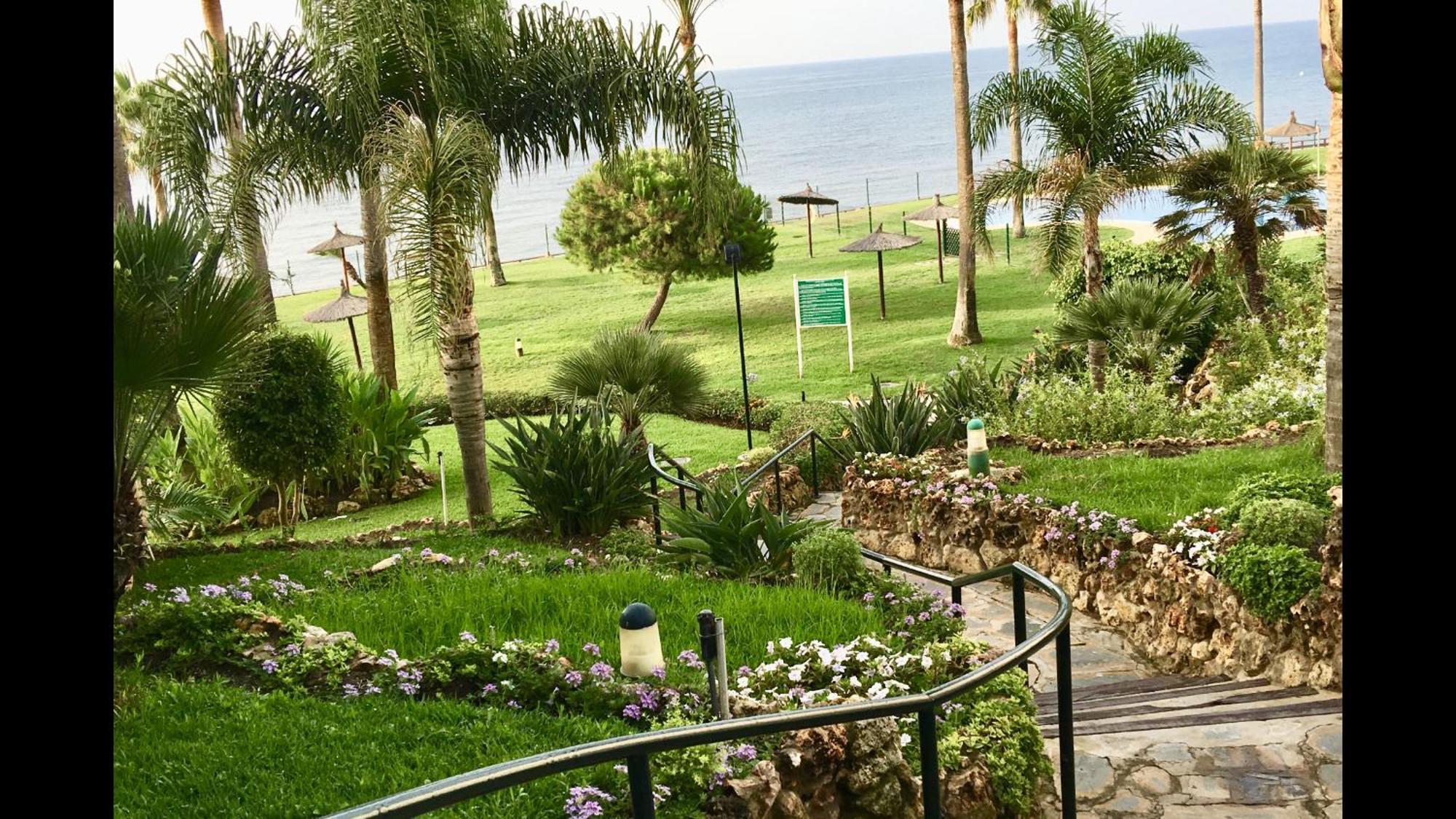 Mi Capricho 170 Beachfront Apartment Sitio de Calahonda 외부 사진